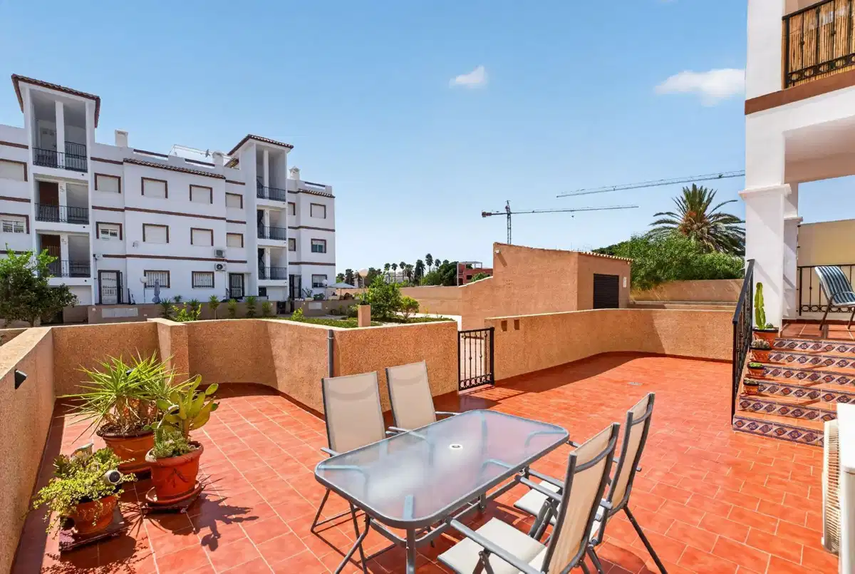2 bedrooms, 2 bathrooms Apartment in Punta Prima