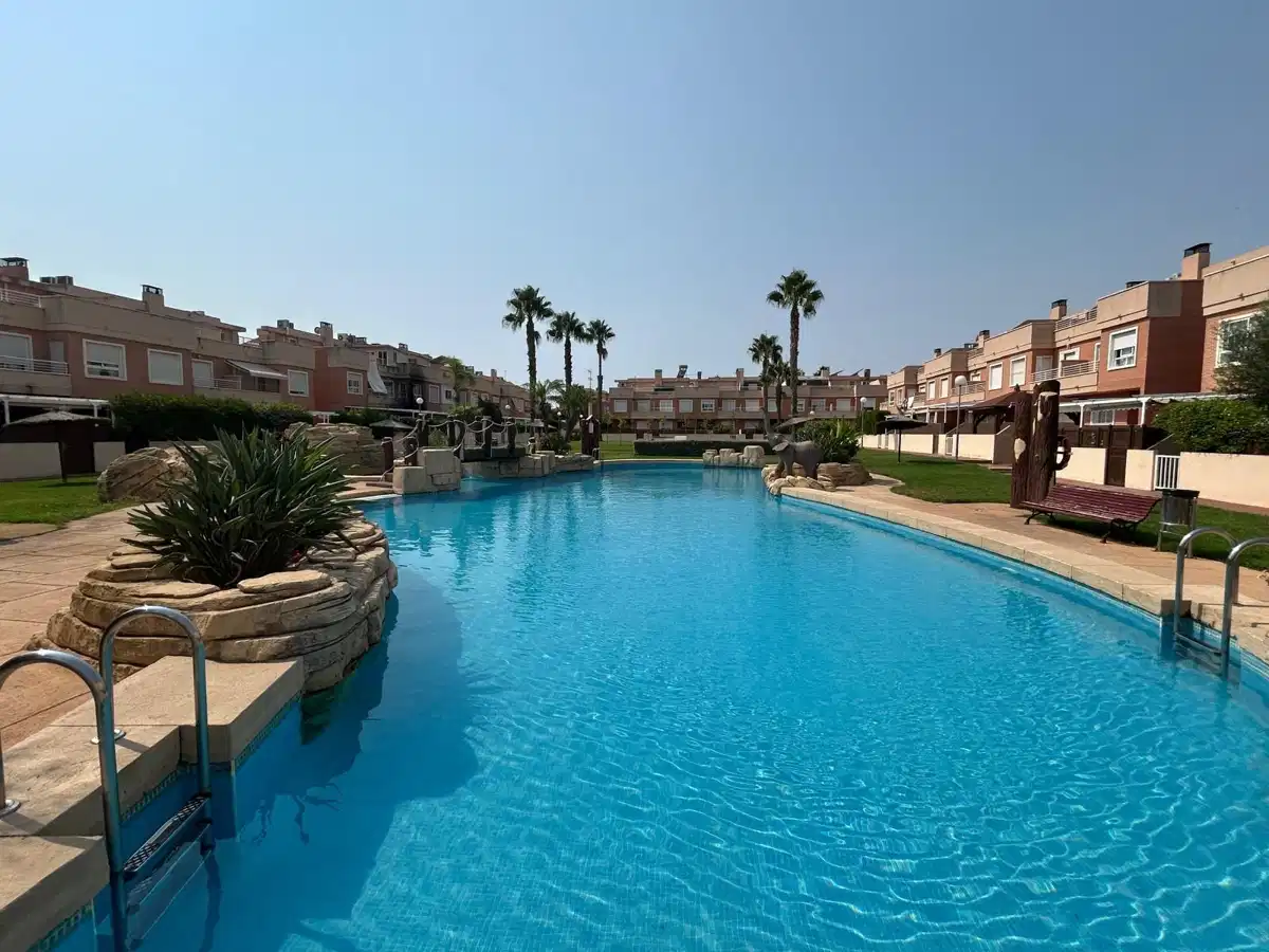 3 bedrooms, 3 bathrooms House in Gran Alacant