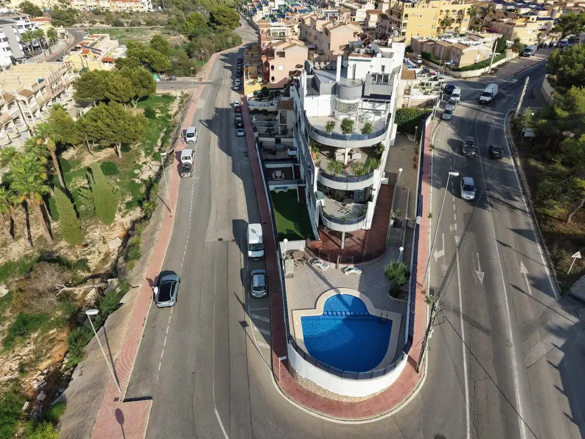 4 bedrooms, 3 bathrooms Apartment in Orihuela Costa