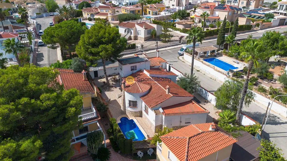 5 bedrooms, 2 bathrooms Villa in Ciudad Quesada