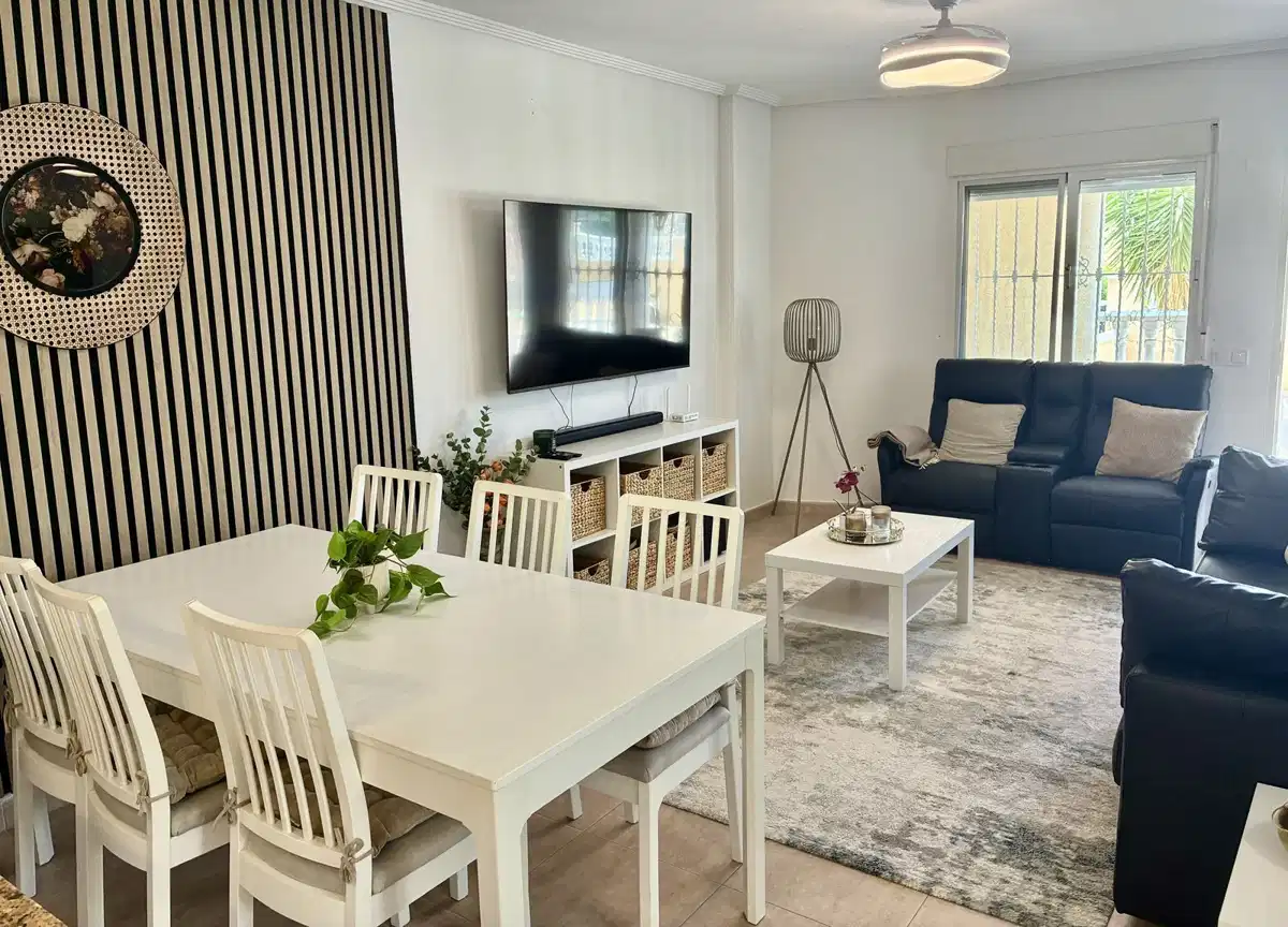 2 bedrooms, 1 bathrooms Apartment in Villamartin