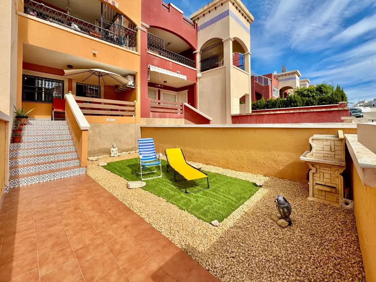 2 bedrooms, 2 bathrooms Apartment in Orihuela Costa