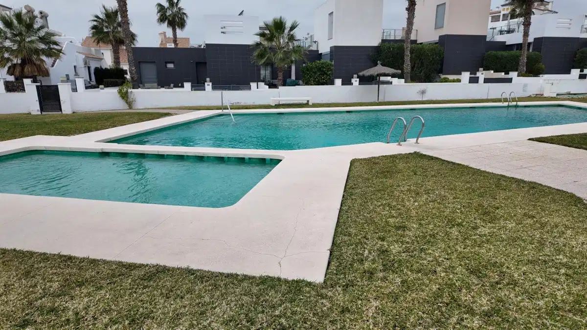 2 bedrooms, 2 bathrooms Apartment in Orihuela Costa