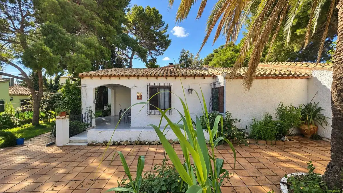 4 bedrooms, 2 bathrooms Villa in Punta Prima