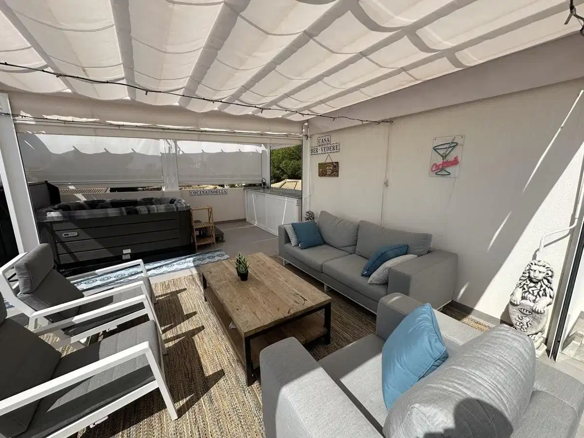2 bedrooms, 2 bathrooms Penthouse in Orihuela Costa