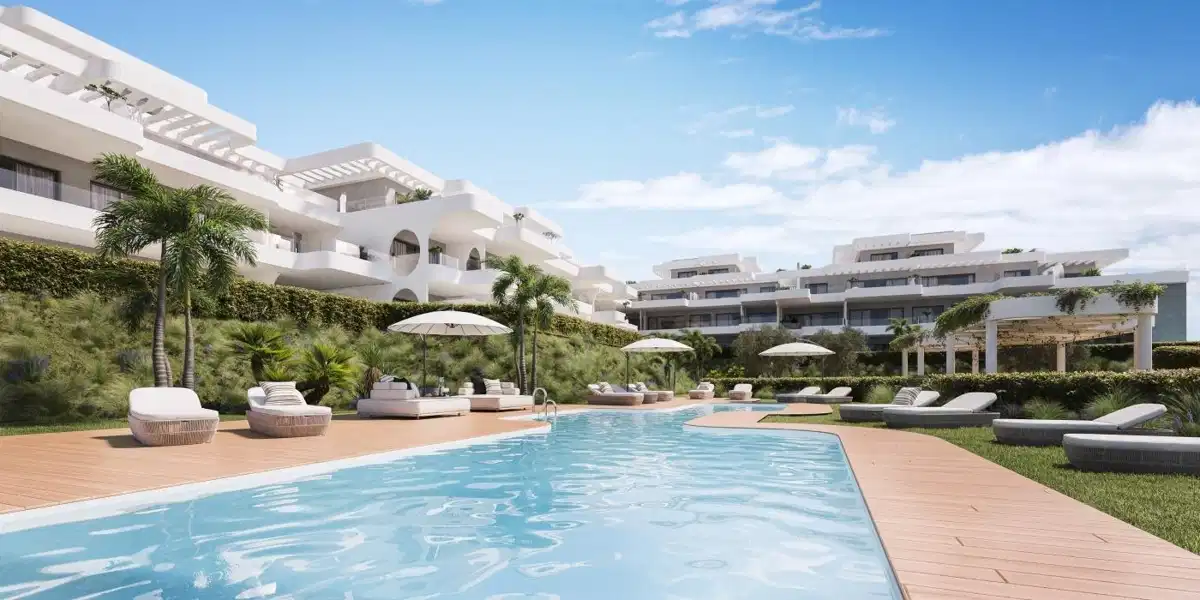 2-Bedroom, 2-Bathroom Apartment in Modern Estepona Complex with Parking