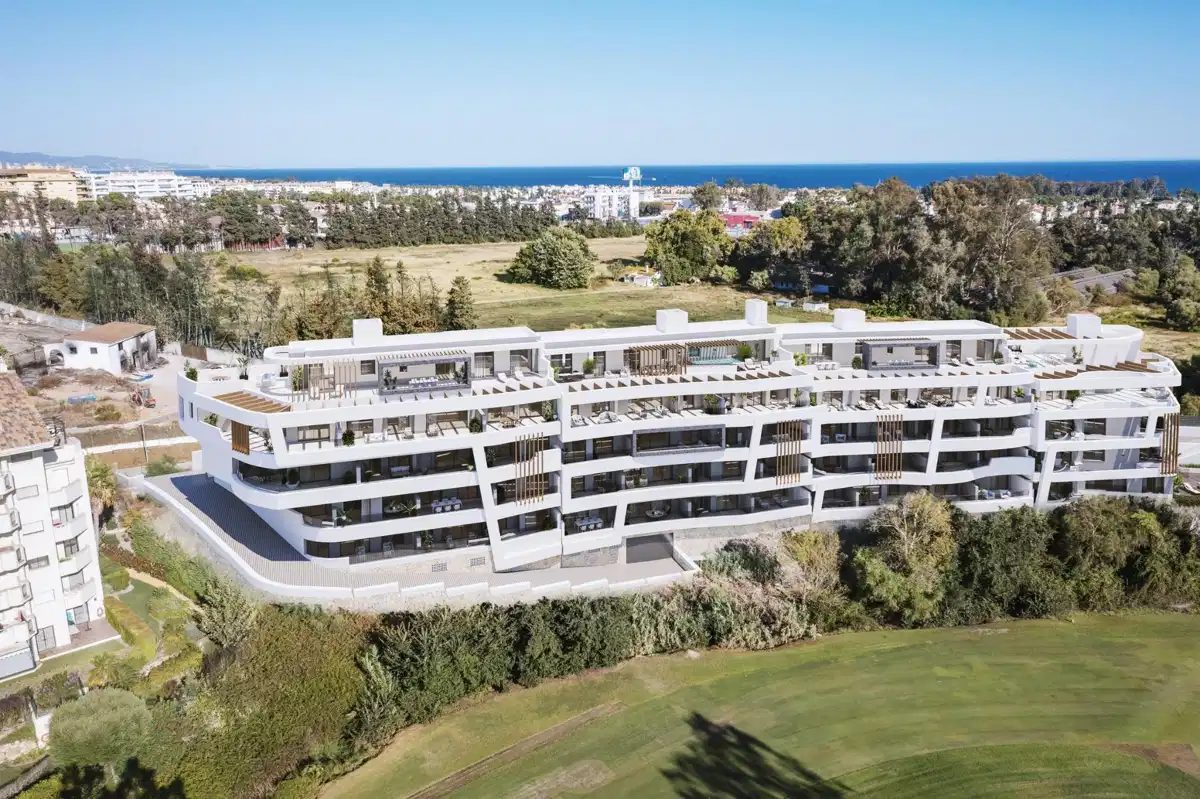 3-Bedroom, 3-Bathroom Ground Floor Apartment in Luxury Marbella Urbanisation with Golf Views