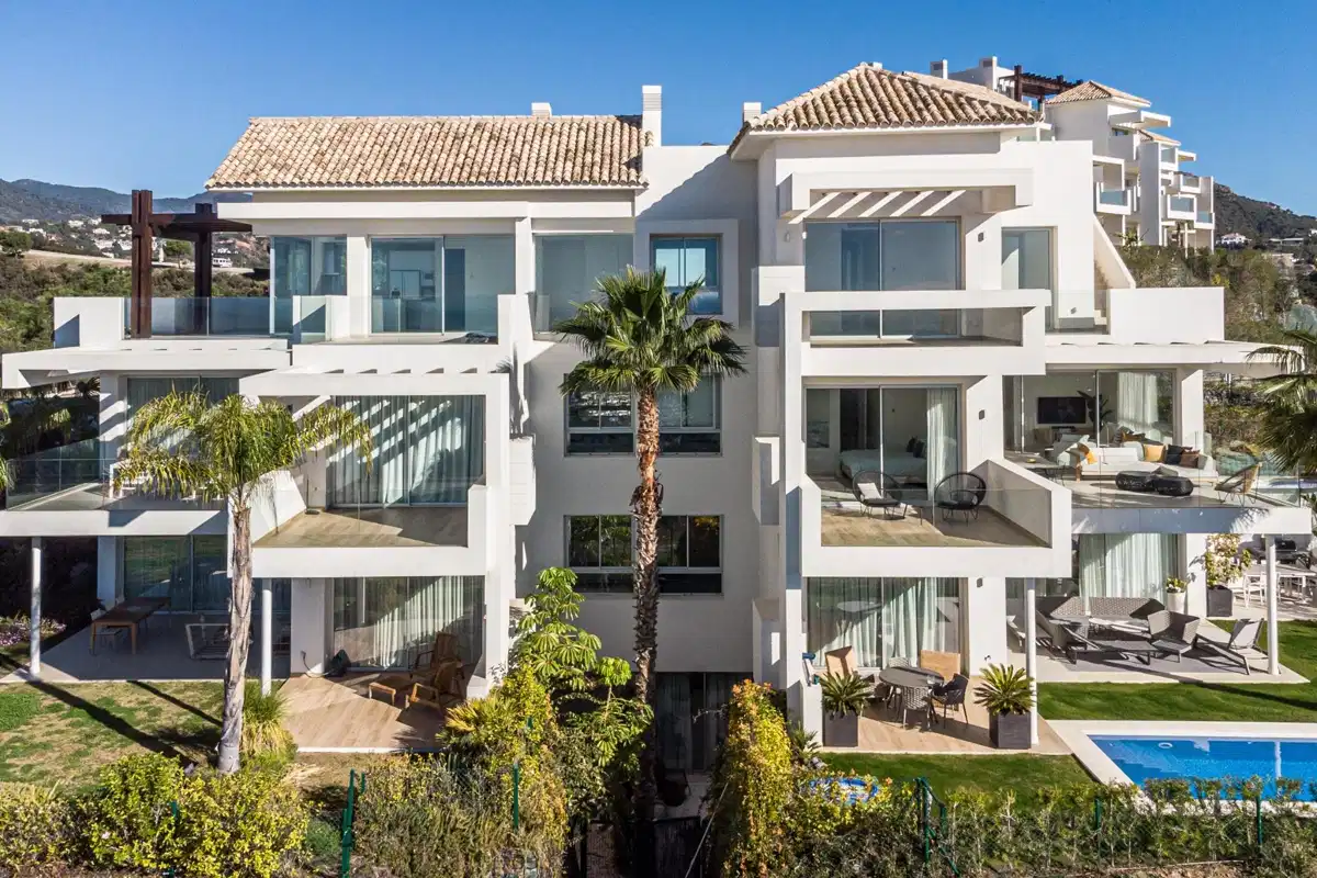 2-Bedroom, 2-Bathroom Apartment in Prestigious Marbella Club Golf Resort