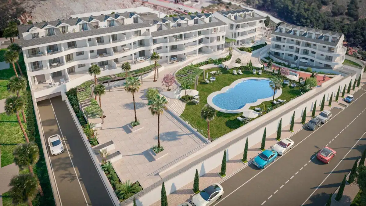 3-Bedroom, 2-Bathroom Ground Floor Apartment with Sea Views in Benalmádena