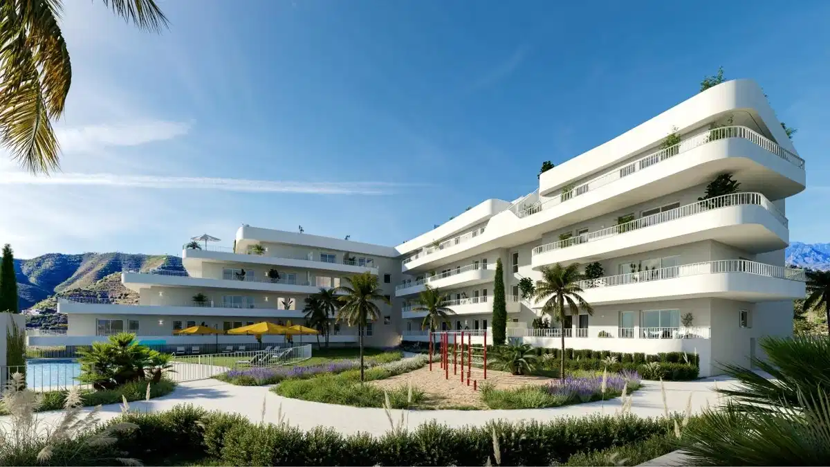 2-Bedroom, 2-Bathroom Ground Floor Apartment with Terrace and Double Glazing in Fuengirola