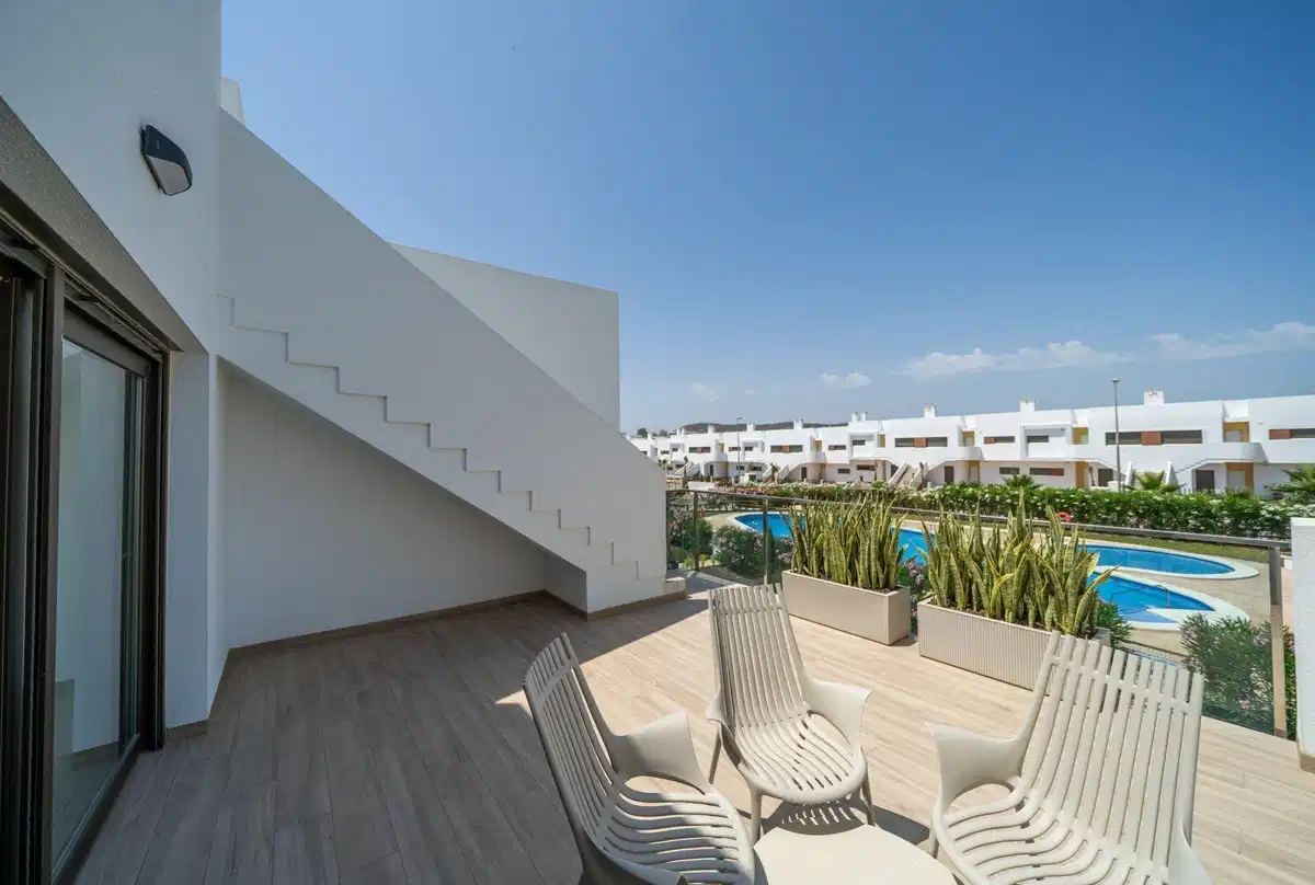 2-Bedroom, 2-Bathroom Top Floor Bungalow Apartment in Vistabella