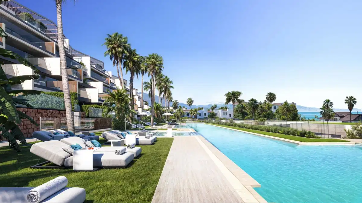 3-Bedroom, 2-Bathroom Beachfront Apartment with Panoramic Sea Views in Manilva