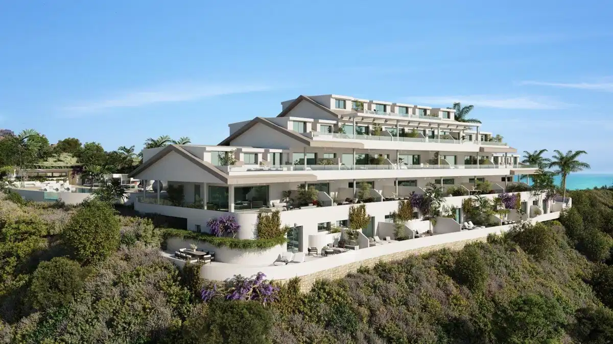 4-Bedroom, 2-Bathroom Penthouse with Panoramic Sea Views and Exclusive Amenities in Torrequebrada