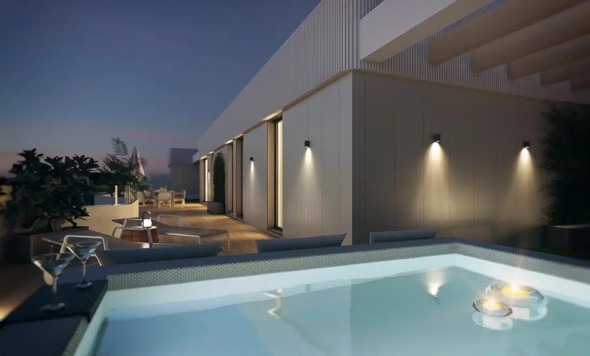 2-Bedroom, 2-Bathroom Penthouse with Expansive Terrace and Private Pool in Las Lagunas de Mijas