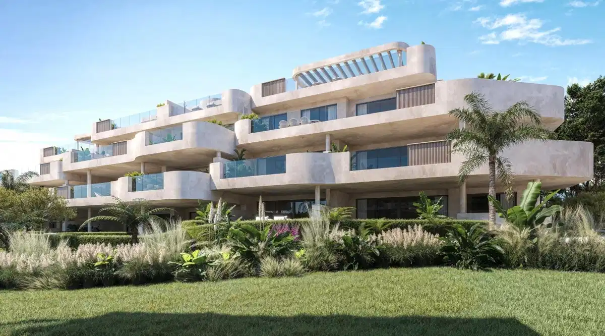 3-Bedroom, 2-Bathroom Penthouse with Resort-Style Amenities in Estepona’s Arroyo Enmedio