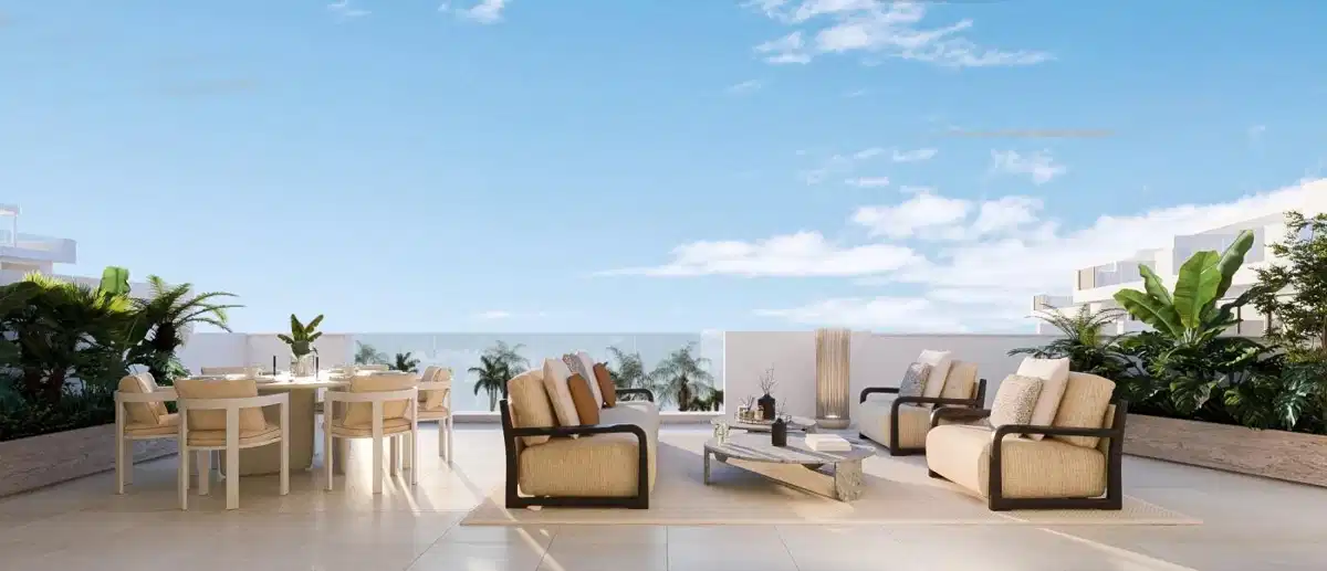 4-Bedroom, 3-Bathroom Penthouse with Resort-Style Amenities in Estepona