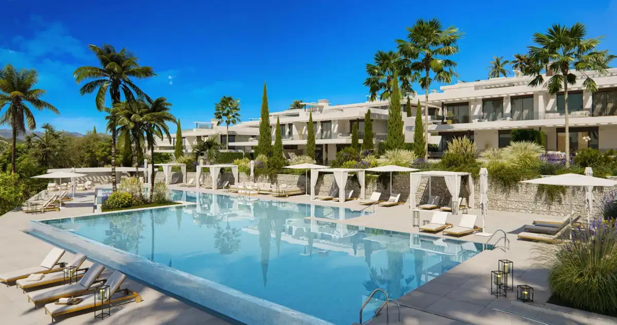 2-Bedroom, 2-Bathroom Ground Floor Bungalow with Sea and Golf Views in Marbella East