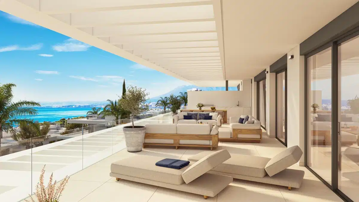 2-Bedroom, 2-Bathroom Top Floor Bungalow with Sea and Golf Views in Marbella East