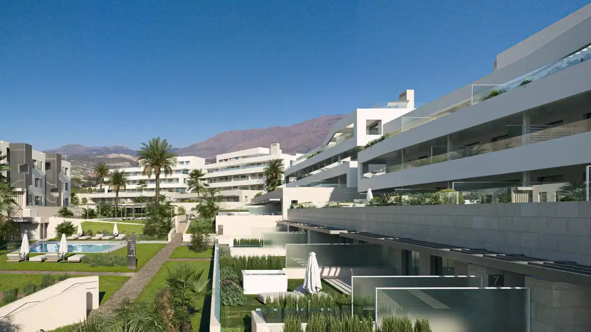 3-Bedroom, 2-Bathroom Luxury Ground Floor Apartment with Sea Views in Estepona