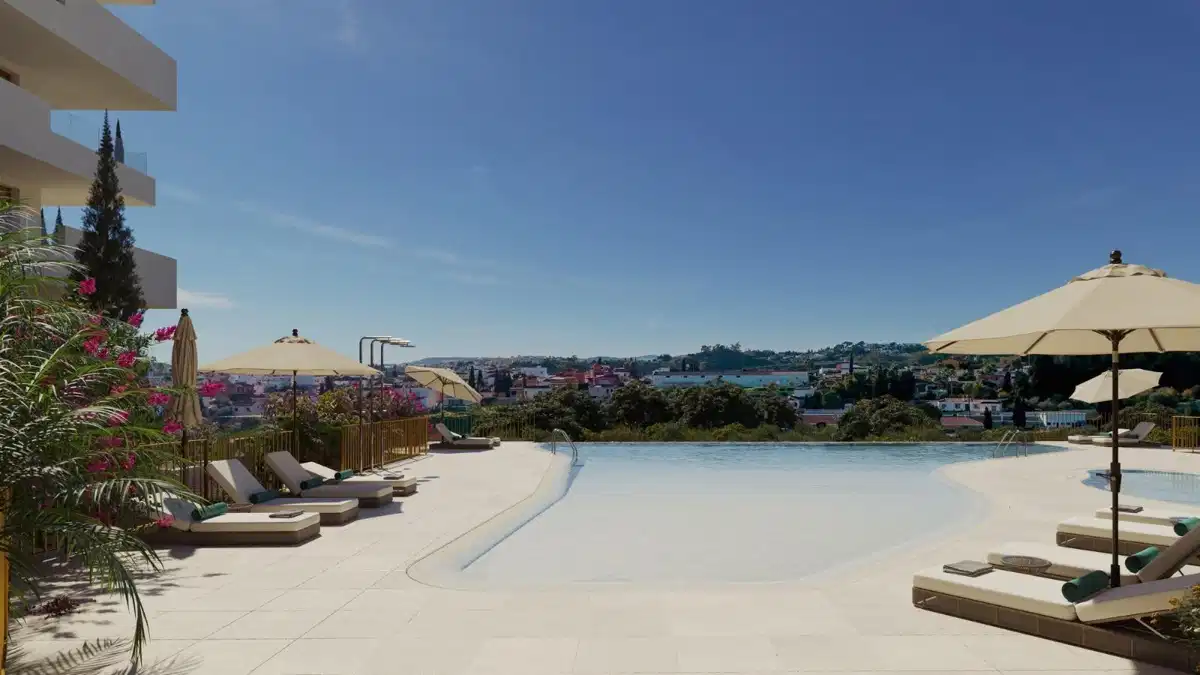 2-Bedroom, 2-Bathroom Penthouse with Resort-Style Amenities in Los Pacos, Fuengirola