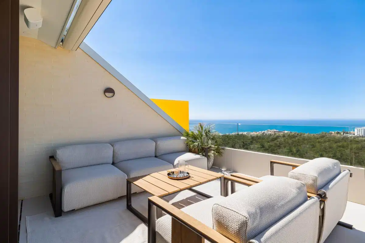 2-Bedroom, 2-Bathroom Modern Apartments with Sea Views in El Higuerón, Costa del Sol