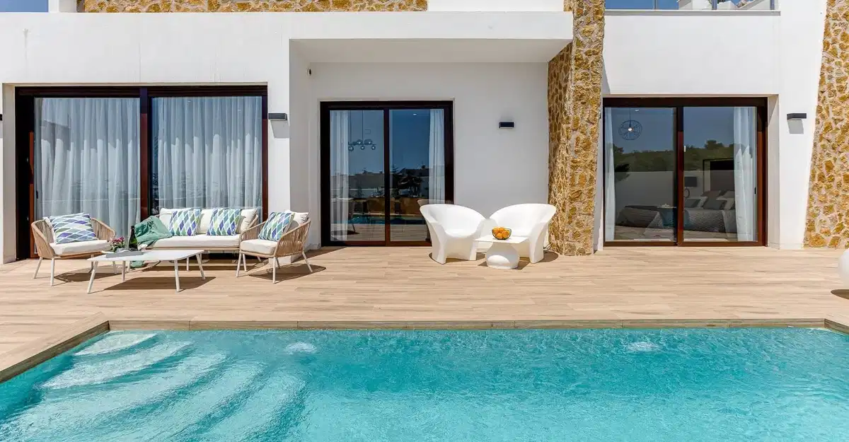 3-Bedroom, 2-Bathroom Modern Villa with Private Garden and Terrace in Balcon de Finestrat