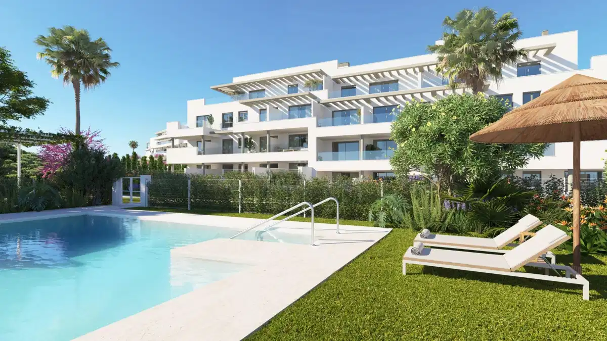 2-Bedroom, 2-Bathroom Apartment with Private Parking and Communal Pool Near the Beach in Las Lagunas de Mijas