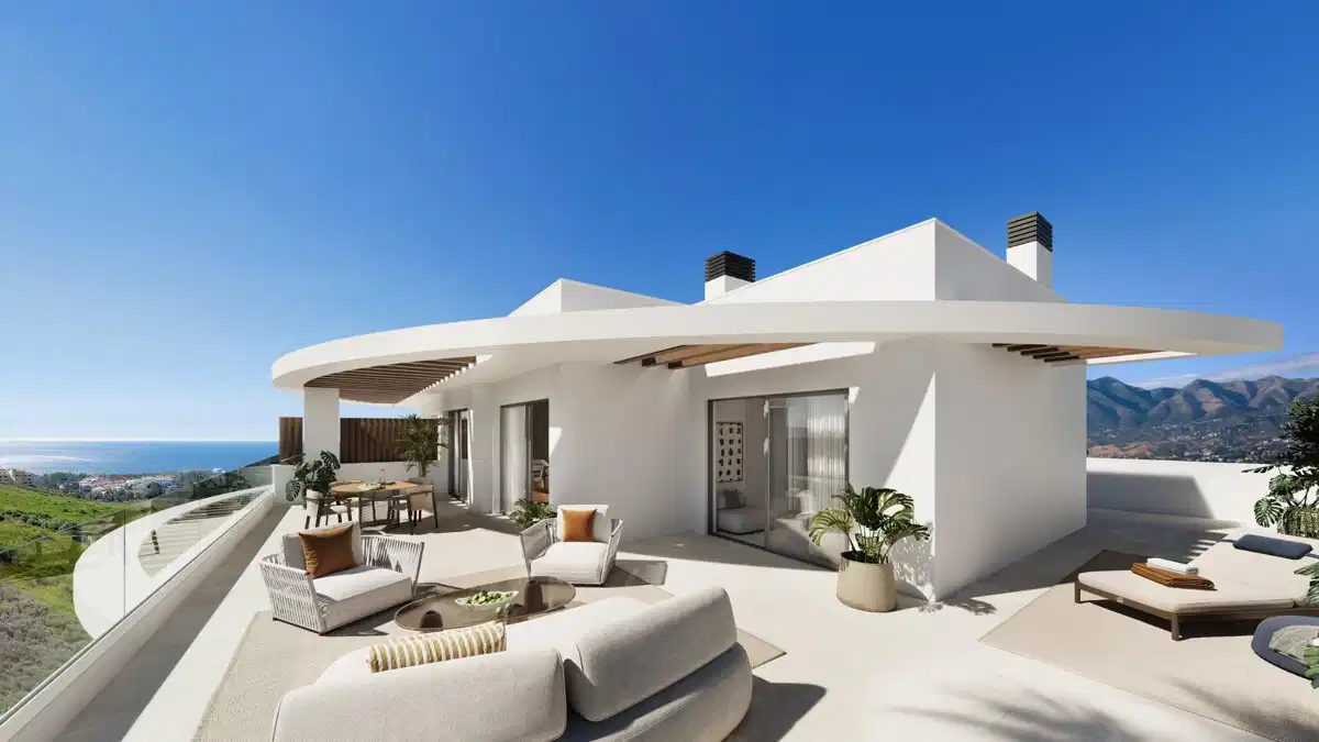 3-Bedroom, 2-Bathroom Penthouse with Panoramic Sea Views in Las Lagunas de Mijas
