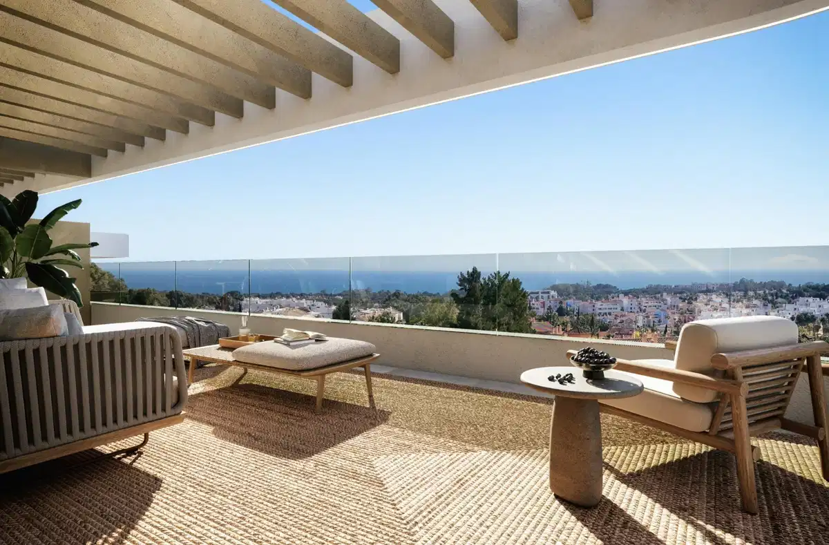 1-Bedroom, 1-Bathroom Penthouse with Expansive Terrace in El Campanario-Estepona