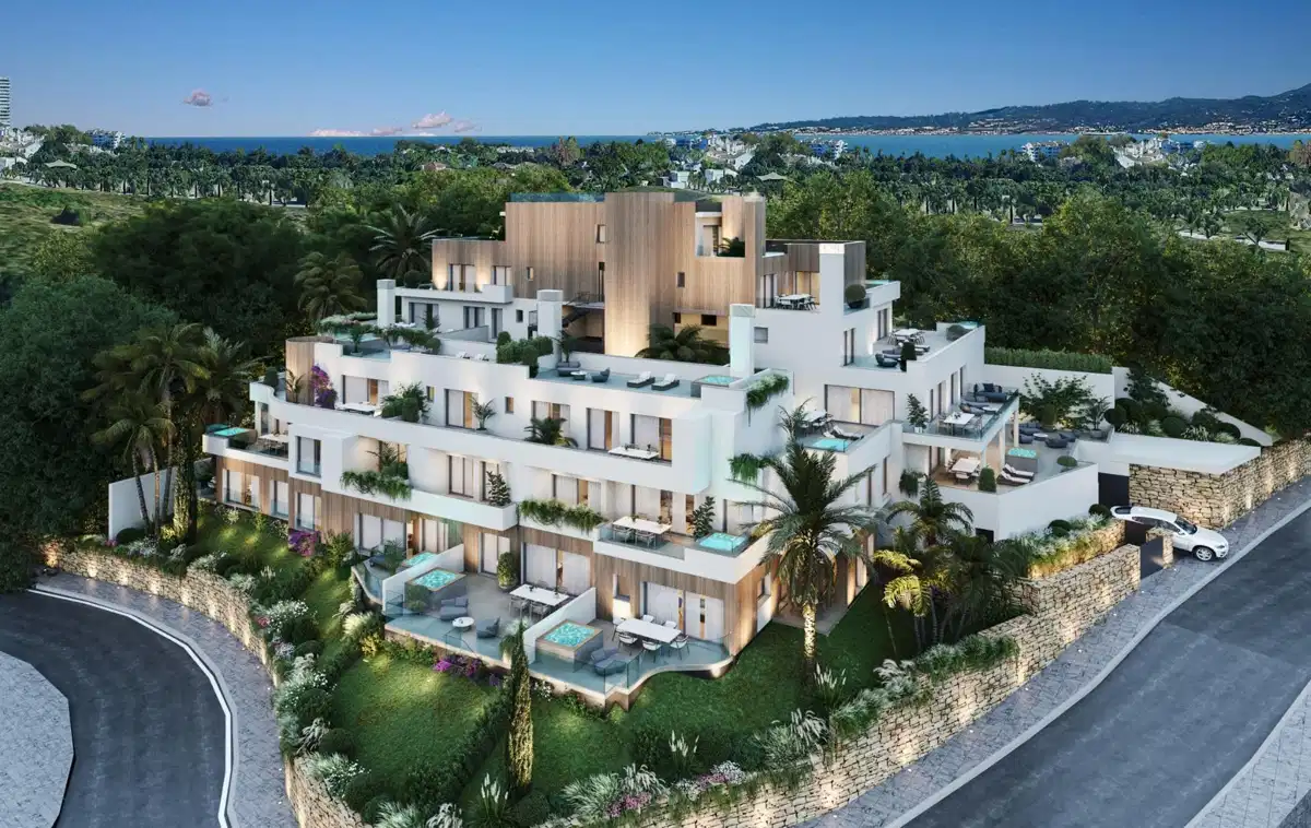 3-Bedroom, 3-Bathroom Luxury Apartments and Penthouses in Rio Real Marbella Near the Beach