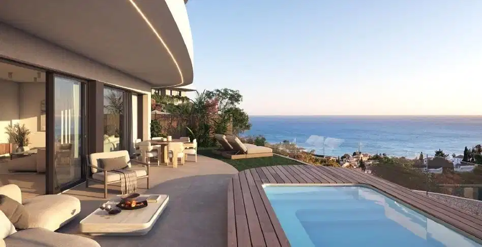 3-Bedroom, 2-Bathroom Luxury Townhouses with Sea Views and Private Pools in Las Lomas del Higuerón