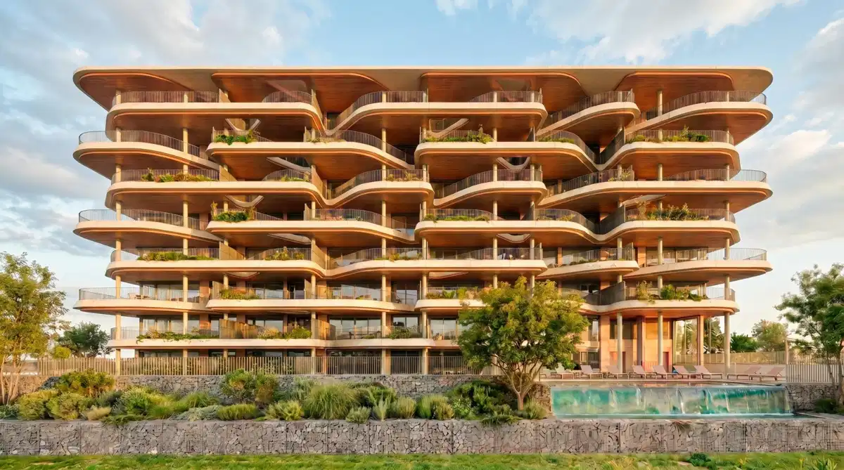 4-Bedroom, 2-Bathroom Penthouse with Expansive Terraces and Resort-Style Amenities in Fuengirola