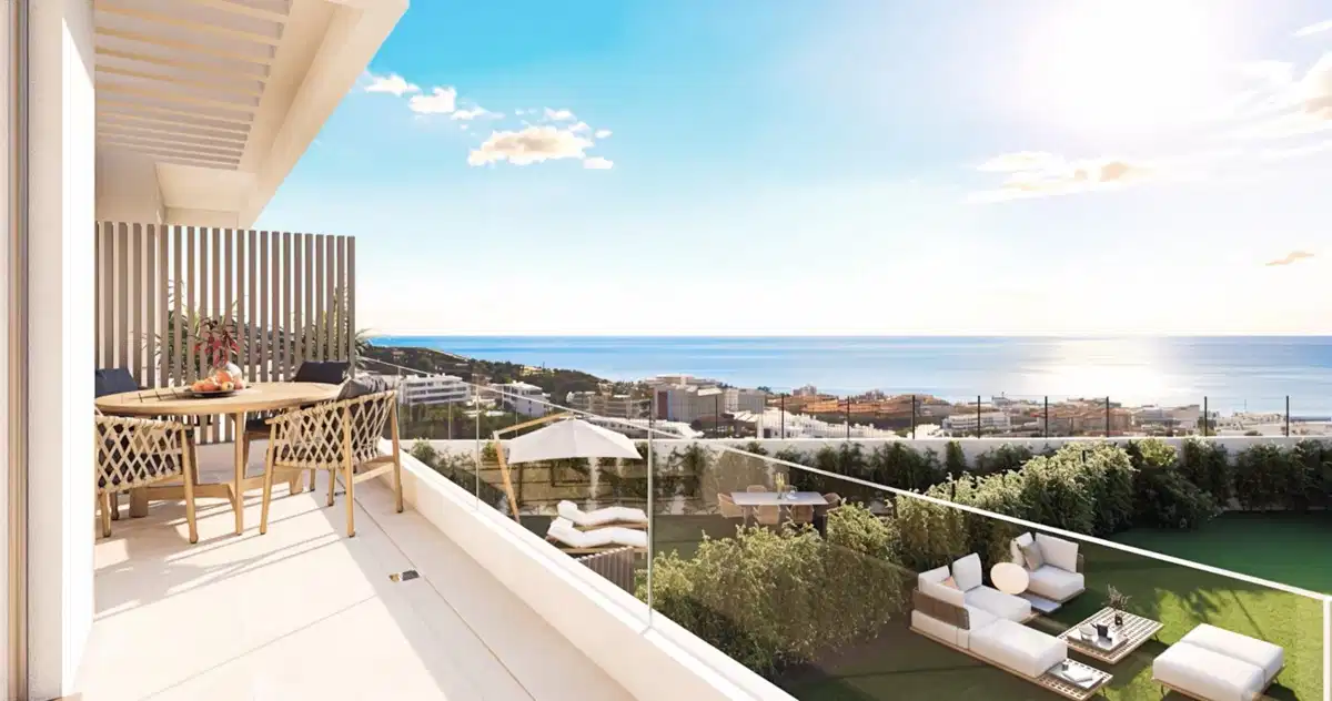 3-Bedroom, 2-Bathroom Luxury Townhouse with Sea Views in El Higueron, Fuengirola