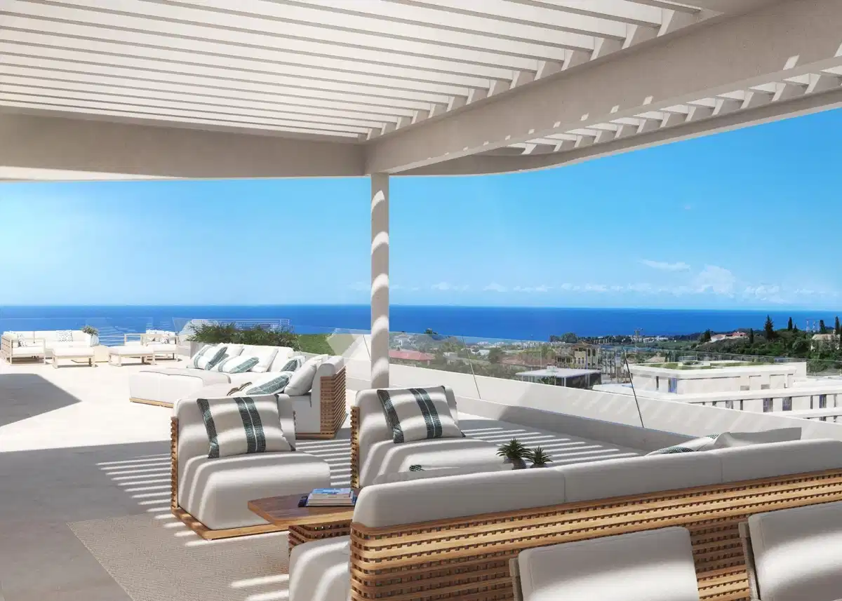 3-Bedroom, 2-Bathroom Modern Penthouse in Selwo Estepona Near Beach and Golf